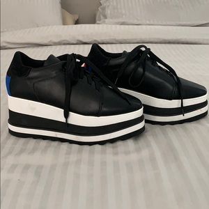 Platform black shoes